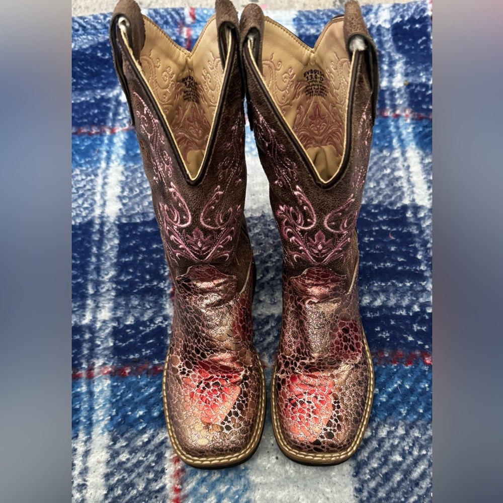 2/$30- Shyanne Girl’s Brown & Pink Embroidered Western Boots